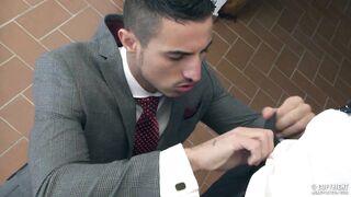 The Stalker (Enzo Rimenez, Klein Kerr)