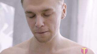 Friendly Bareback Twink Surprise