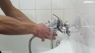 Horny plumber (Dick Casey, Jason Mike)